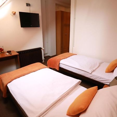 Rustika Sobe Bed and Breakfast Όσιγιεκ Εξωτερικό φωτογραφία