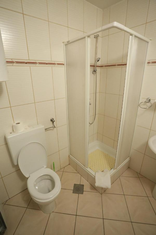 Rustika Sobe Bed and Breakfast Όσιγιεκ Εξωτερικό φωτογραφία