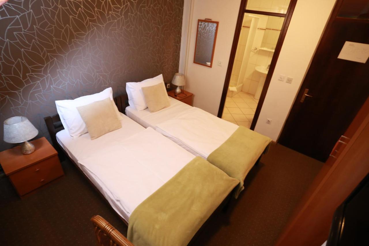Rustika Sobe Bed and Breakfast Όσιγιεκ Εξωτερικό φωτογραφία