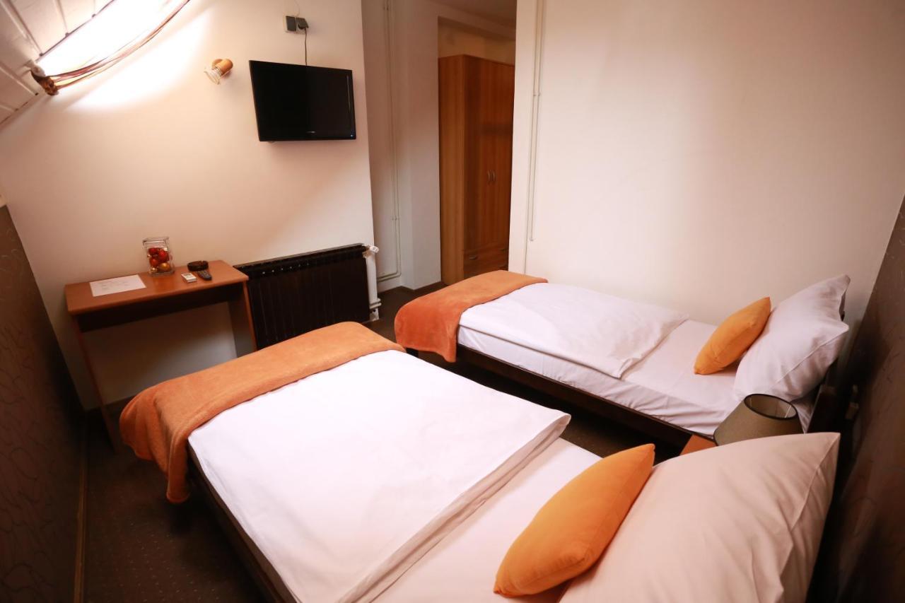 Rustika Sobe Bed and Breakfast Όσιγιεκ Εξωτερικό φωτογραφία