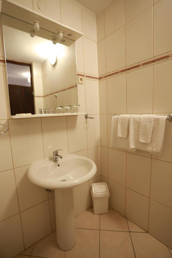 Rustika Sobe Bed and Breakfast Όσιγιεκ Εξωτερικό φωτογραφία