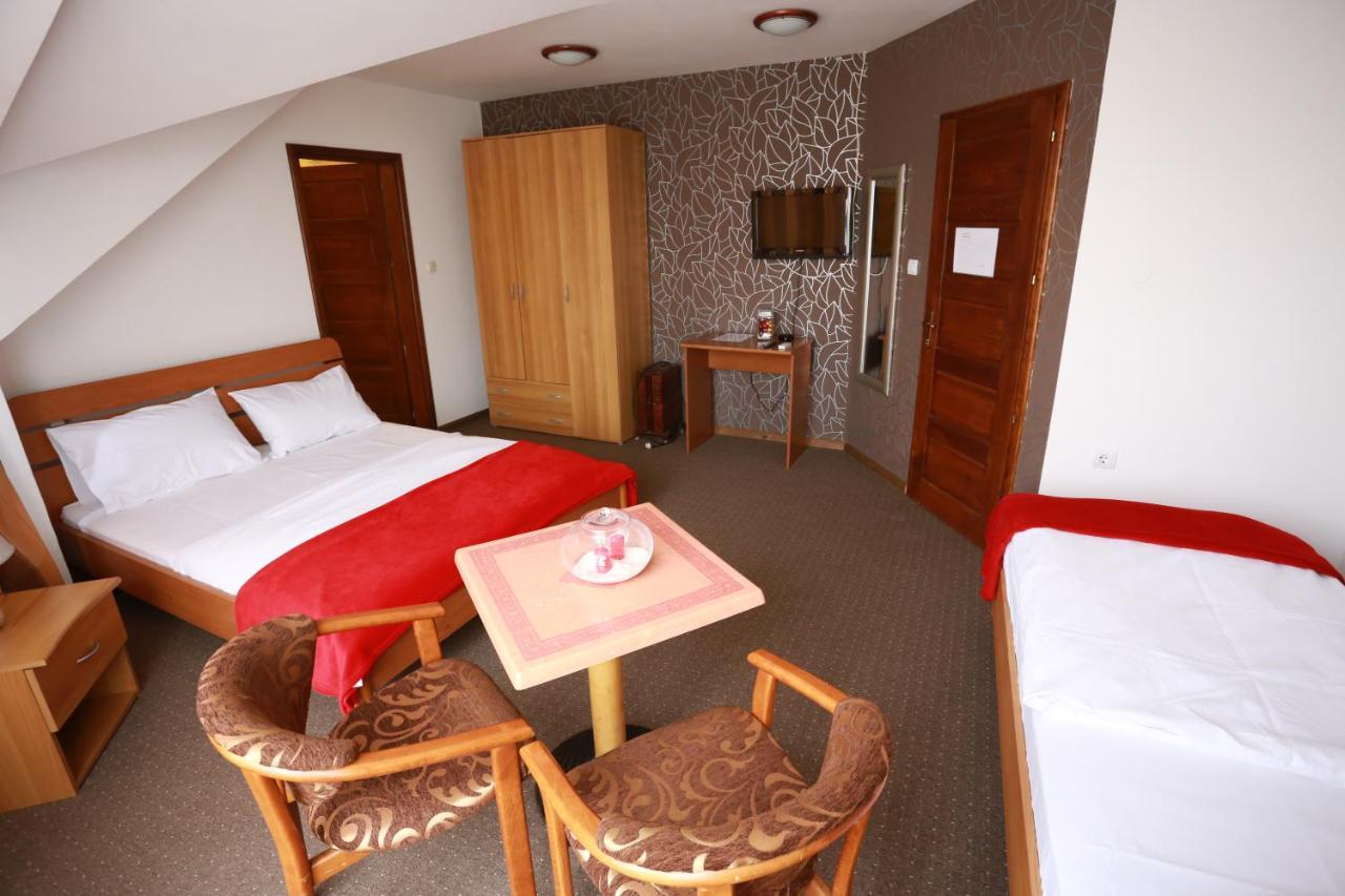 Rustika Sobe Bed and Breakfast Όσιγιεκ Εξωτερικό φωτογραφία